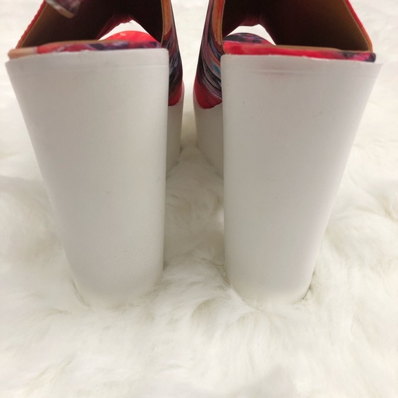 Wild Diva Platform Peep Toe Heels - Picture 4 of 8